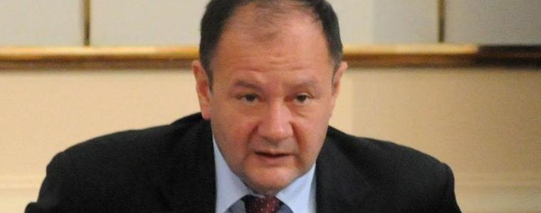 Миков отсече: Няма реформи, има само говорене