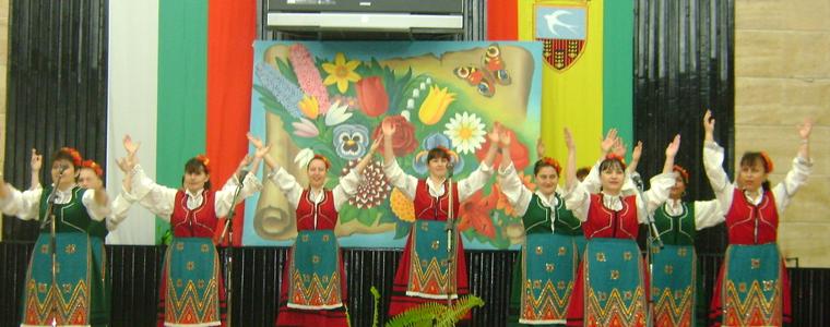 Рекорден брой участници във фолклорния събор „Цветница” в Тошево