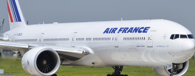 Стотици полети от и за Франция са отменени