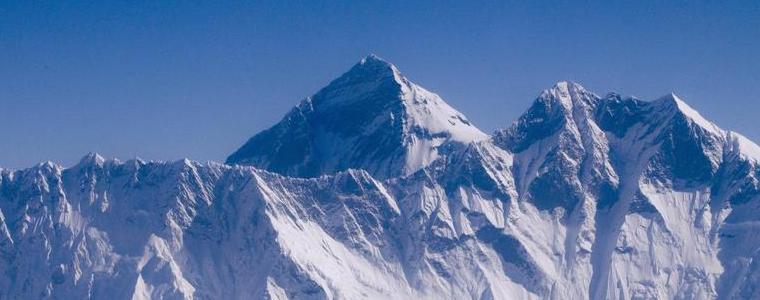 Земетресението в Непал взе от височината на Еверест