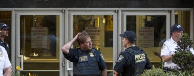 Мъж застреля охраната на съд в Ню Йорк и се самоуби  