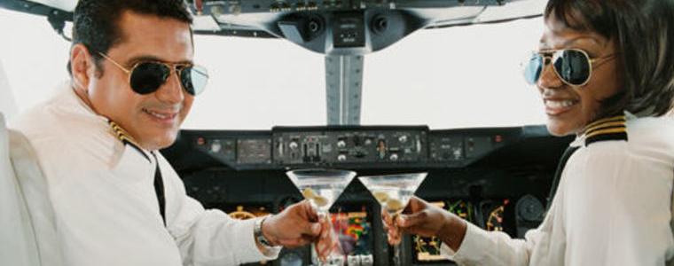 Eкипаж на самолет ще лежи в затвора за алкохол