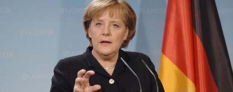 Меркел иска "драстично да намали" идващите в Германия бежанци