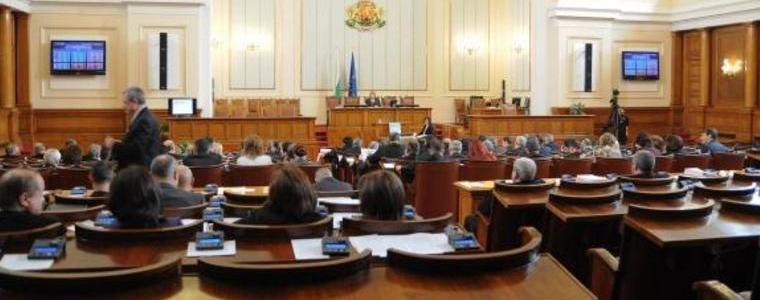Депутатите решиха: Разсекретява се докладът за фалита на КТБ