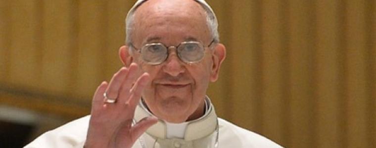 Папата влезе и в Инстаграм