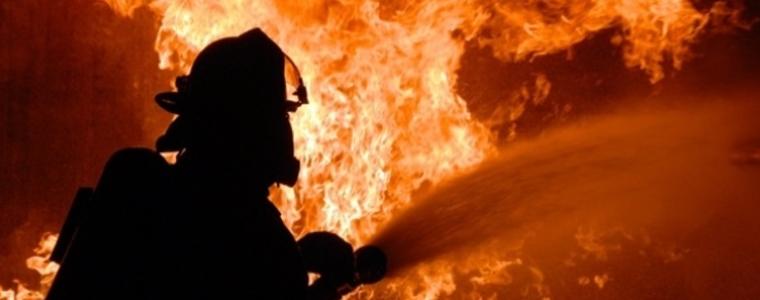Два пожара за една нощ в Балчик (ВИДЕО)