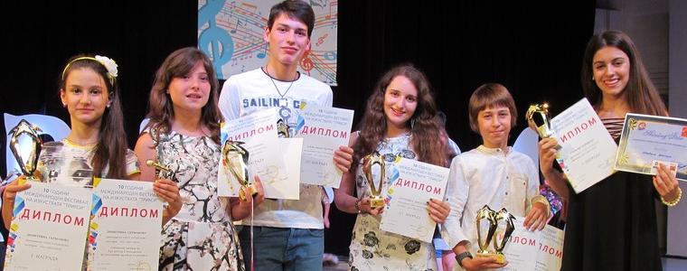 Куп награди за Студио „Сарандев“ от Международния фестивал „Трикси“ – Албена