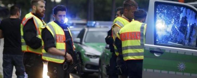 Терор в Мюнхен: Въоръжен уби 9 души при стрелба в търговски център