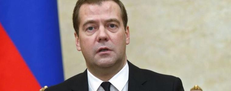 Десетки хиляди зоват за уволнението на руския премиер Дмитрий Медведев