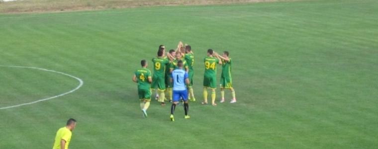 ФУТБОЛ: Добруджа и Черноморец - на първо и второ място преди дербито в Балчик