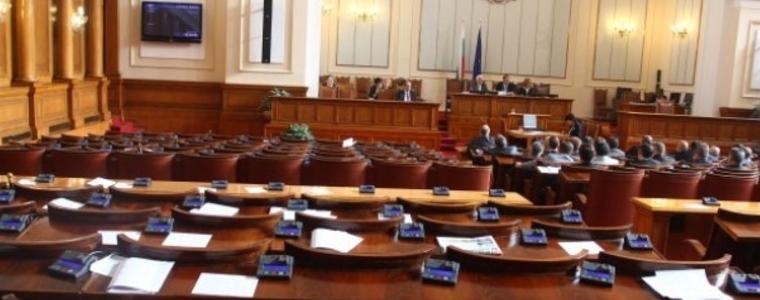 Казусът "Бокова" провали работния ден на НС