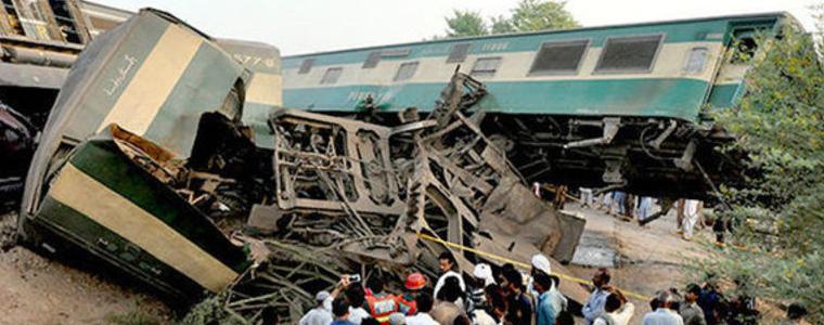 Шестима души са загинали при влакова катастрофа в Пакистан