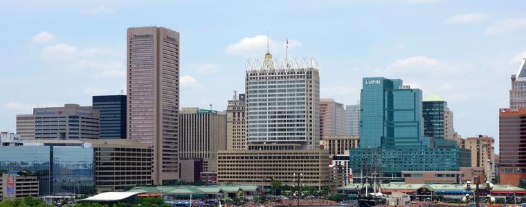 Стрелци раниха осем души в Балтимор