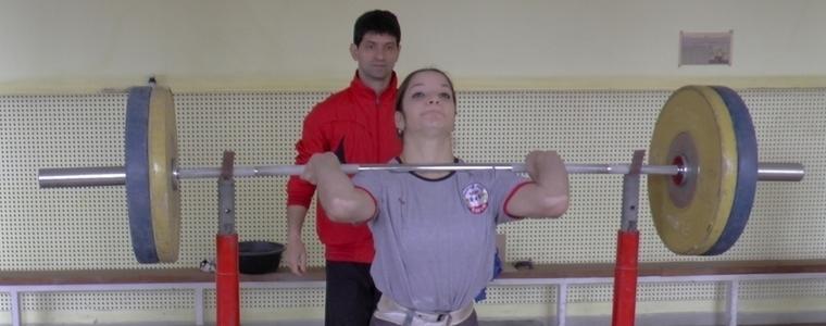 ВДИГАНЕ НА ТЕЖЕСТИ: Даяна Димитрова стана европейски шампион с невероятен резултат