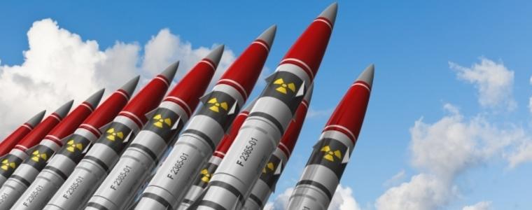Тръгва се към забрана на всички ядрени оръжия въпреки яростната съпротива на САЩ