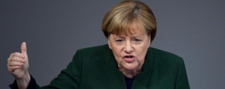 Меркел за атаката в Берлин: Ужасно терористично нападение