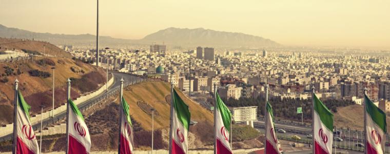 15-етажна сграда рухна в Техеран