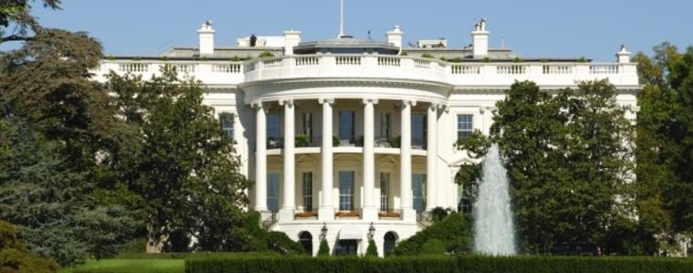 Балетът на хамалите: Шестте най-луди часове в Белия дом
