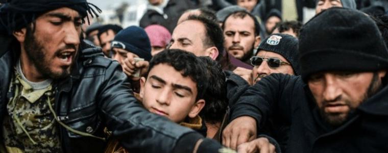 Бежанци в Италия взеха за заложници социални служители  