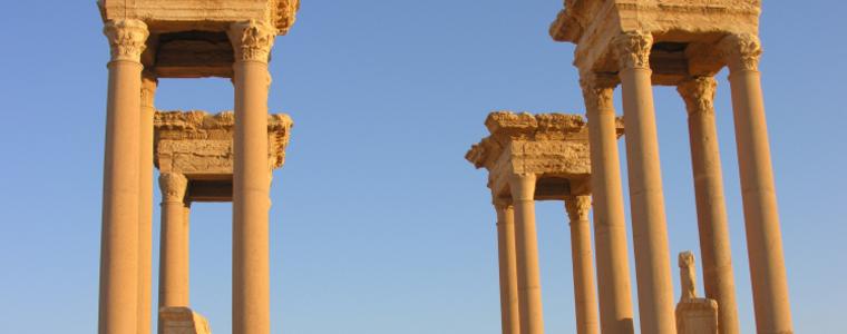 „Ислямска държава” разруши известен паметник на културата в Палмира