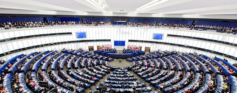Оспорван вот за председателя на Европарламента може да размести ключовите постове в Брюксел
