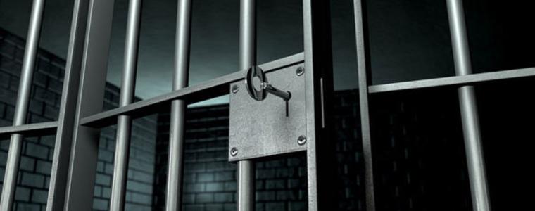 Задържаха мъж от Кардам за изтезаване и закана с убийство на 9-годишно дете 