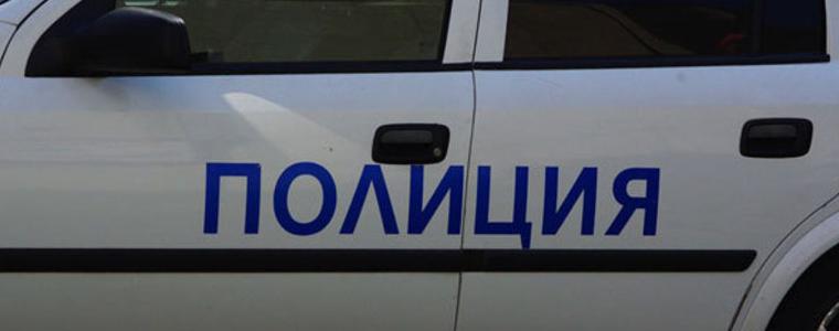 Криминално проявен от Рогозина заловен за кражба от кола в Чернооково