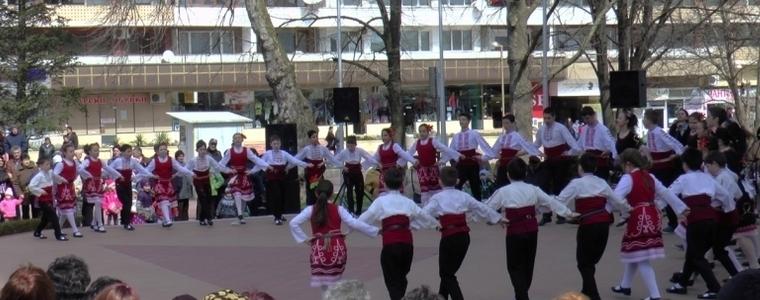 Добрички танцьори на надиграване във Варна