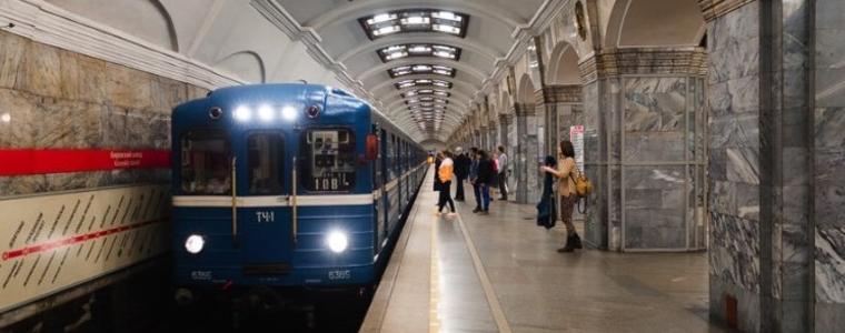 Санкт Петербург под напрежение: Съмнения за бомби в метрото  