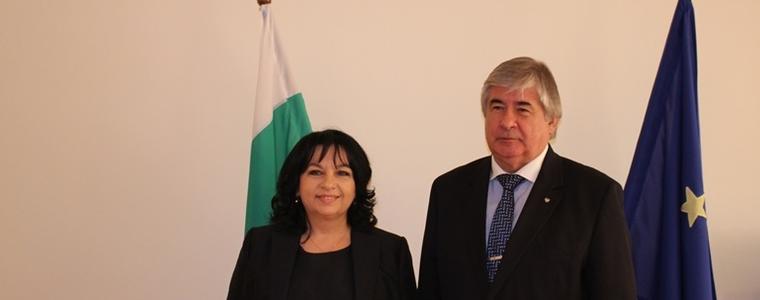 Министър Петкова и посланик Макаров обсъдиха АЕЦ „Белене“