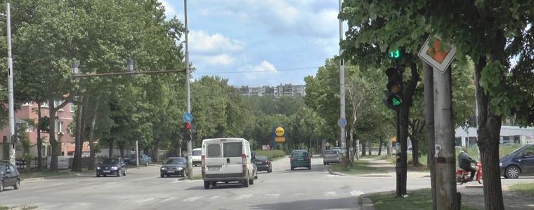 Общината пое ангажимент да окастри дърветата, пречещи на светофарите (ВИДЕО)