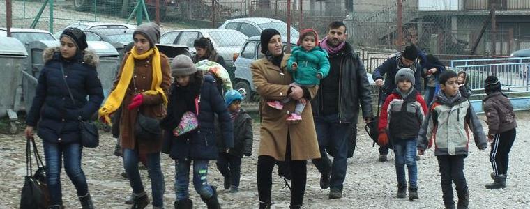 Задържаха 16 бежанци, преминали в Румъния
