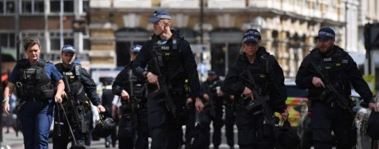 Арести в Лондон и Манчестър