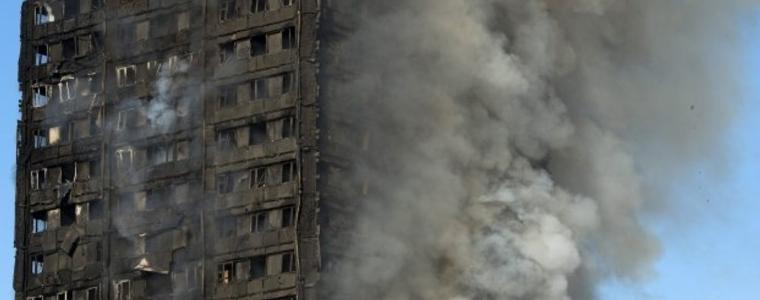 Жертвите на пожара в Лондон са поне 17, очакват се още