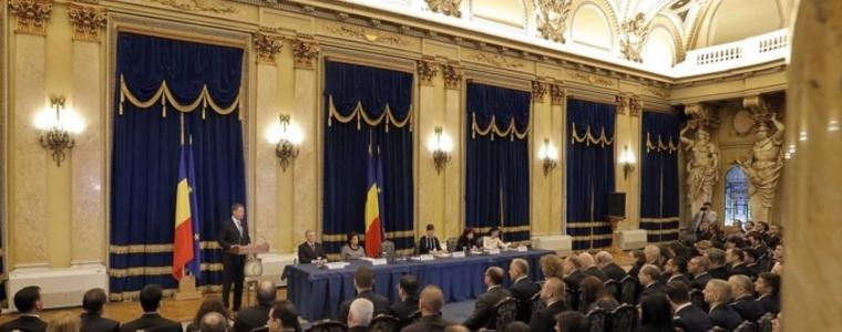 Румънските депутати одобриха рязко увеличаване на заплатите в публичния сектор