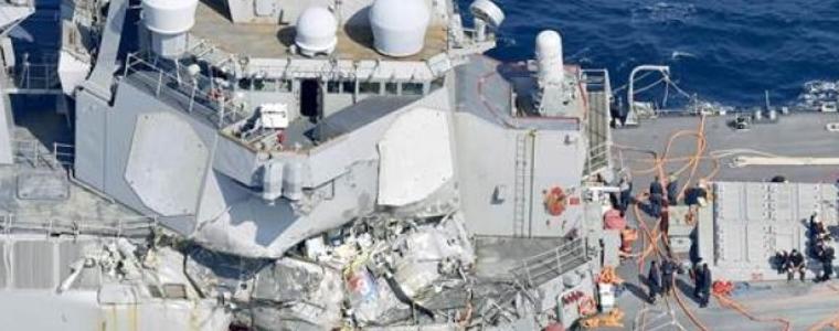 Военният кораб „Фицджералд” се сблъска с контейнеровоз