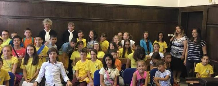 Деца от програма „Еко лято“ посетиха Окръжен съд - Добрич 