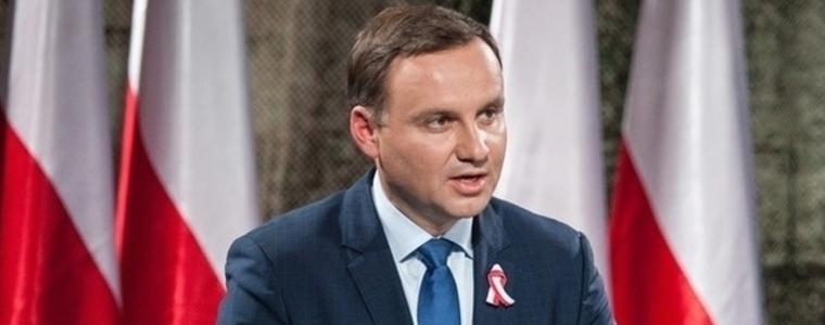Полският президент наложи вето на спорния закон за Върховния съд