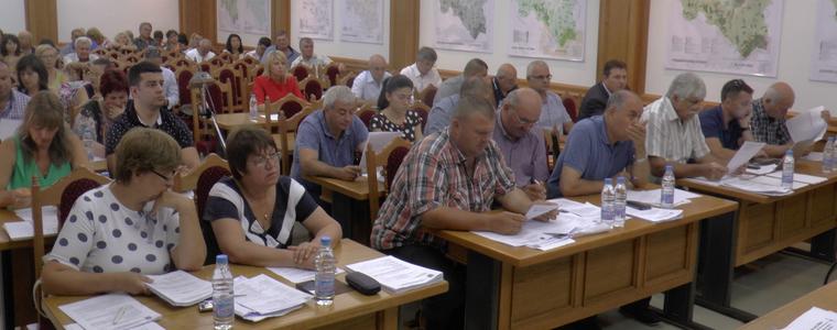 Съветниците на община Добричка отпуснаха 24 хиляди лева за подмяната на водопровод в село Стожер (ВИДЕО)