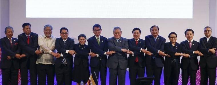 АСЕАН и Китай с първа стъпка към приемане на кодекс за поведение в Южнокитайско море