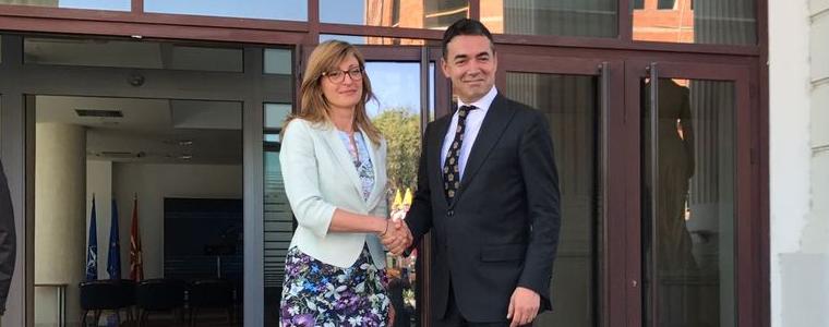 Дипломат № 1 на Македония към Екатерина Захариева: Благодаря ти, свършихме страхотна работа!