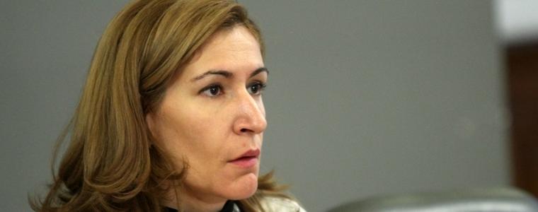 Туроператорите искат оставката на Ангелкова поради некадърност