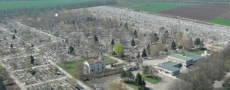 Община Добрич ще закупи още 5 дка за разширение на гробищния парк