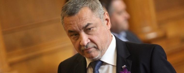 Валери Симеонов "поздрави" бесен новите 20-годишни концесии