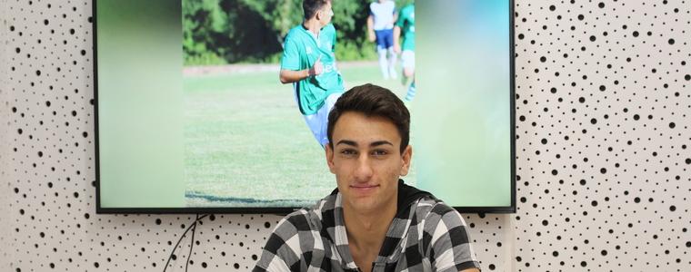 ФУТБОЛ: Исмет Кемал – бъдещата футболна звезда (ВИДЕО)