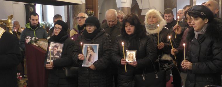 Десет години след пожара във влака Добрич почита своите жертви (ВИДЕО)