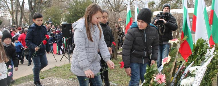 Каварненци отдадоха почит на Васил Левски