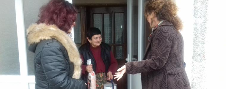 Празничен обяд за потребителите на Домашен социален патронаж осигури Жени ГЕРБ в Шабла за Благовещение