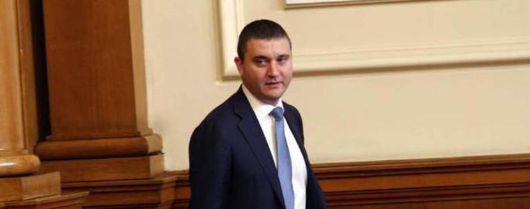 Горанов: Няма да има съкращения в НАП, а преструктуриране