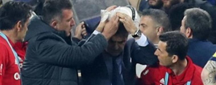 Нов балкански инцидент: Разбиха главата на треньора на "Бешикташ"